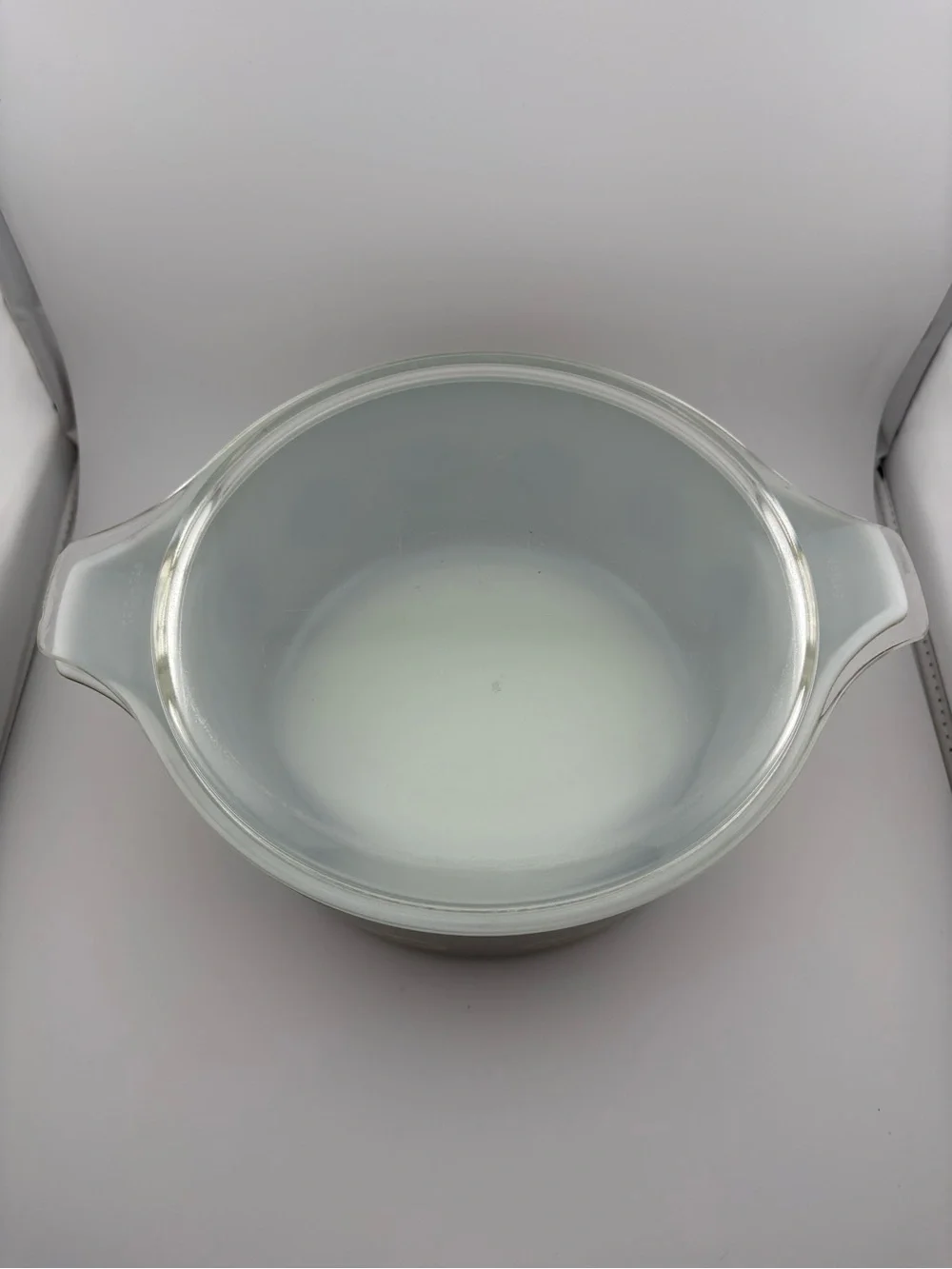 Pyrex Olive Green Zodiac 475 Casserole Dish with a lid